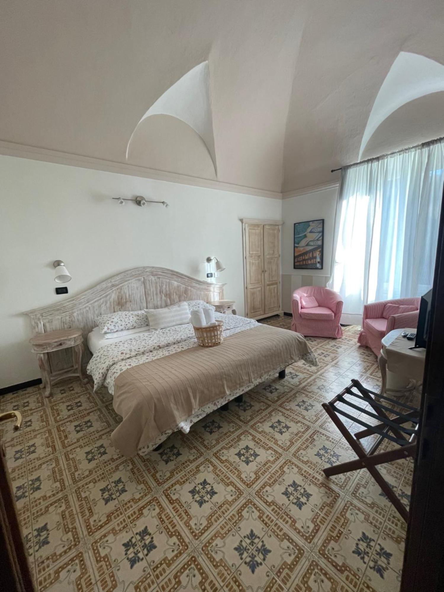 Salvarezza Bed & Breakfast *